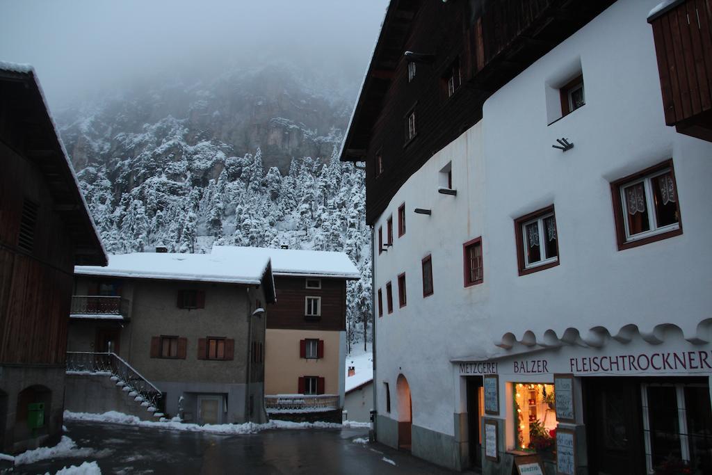 Villa Tgesa Ferrera Schmitten  Camera foto
