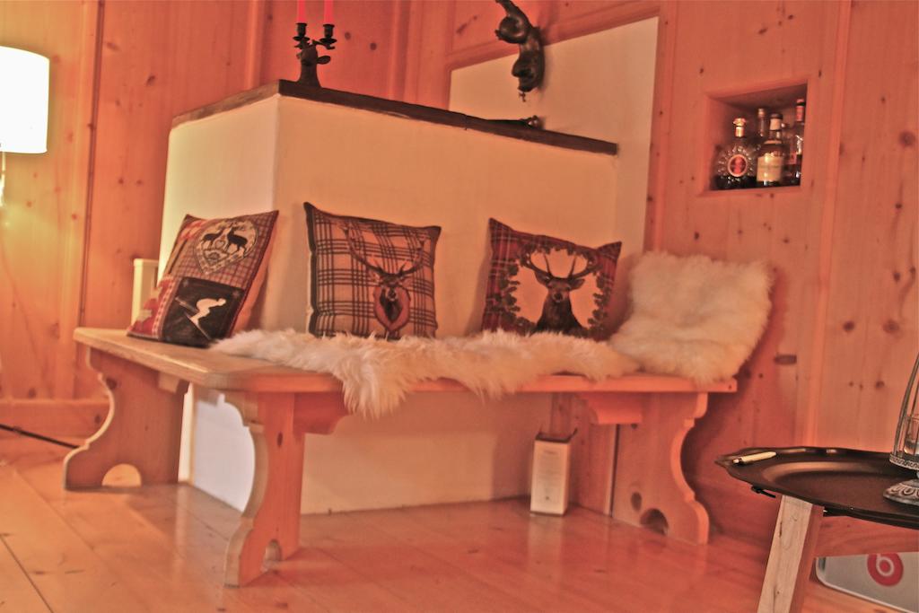 Villa Tgesa Ferrera Schmitten  Camera foto